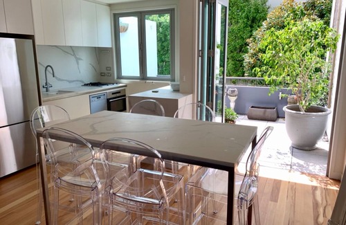 Ponsonby House | Bespoke Stays - Chic Ponsonby Retreat