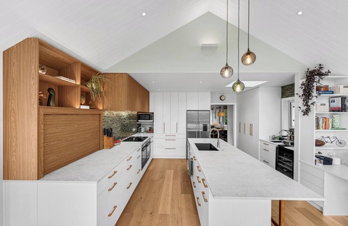 Belmont House | Bespoke Stays- Keys Street Haven