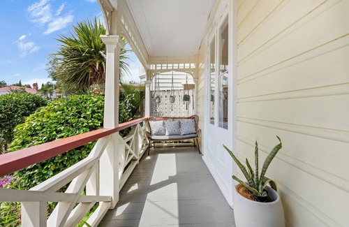Devonport House | Bespoke Stays - Villa on Vauxhall
