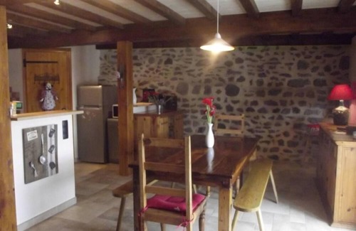 Besse-et-Saint-Anastaise Other | Besse Saint Anastaise: House/Villa - Besse saint anastaise
