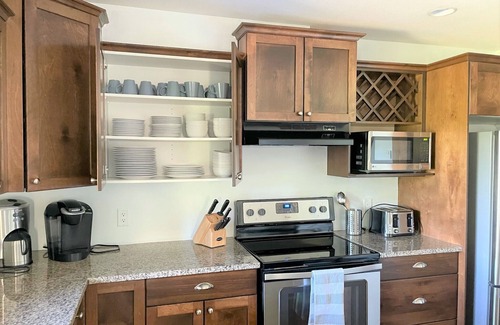 Snow Pine Estates Ski Chalet | Best 4-Bedroom Family-Friendly Ski-In/Ski-Out With Hot Tub on Big White