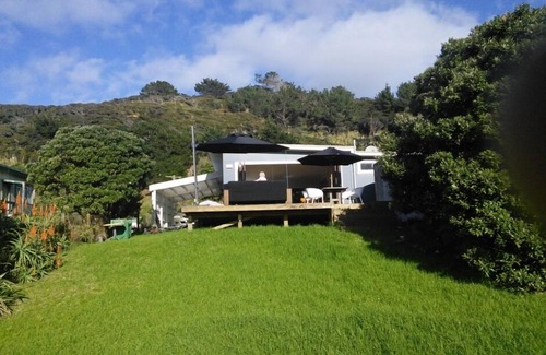 Te Akau House | Best Bach at the Beach - Port Waikato