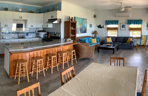Clarence Town House | Best Beach House at Turtle Cove/Dean's Blue Hole! Steps To The Private Beach.