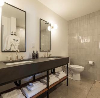 Midtown Hotel | Best Bet Motor Lodge