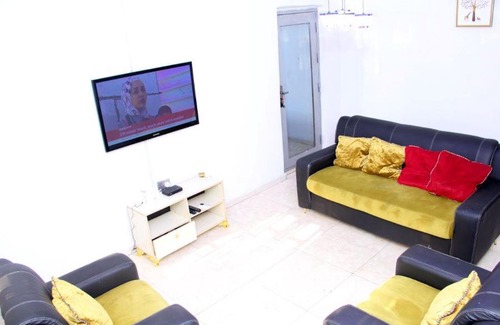 Port Harcourt Apartment | Best Choice Home 2bedroom Shortlet peter ODILI OR STADIUM -Free Wifi & 24hrs light -N75,000