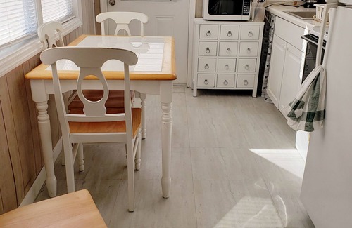 Delray Beach Cottage | Best Cottage to Beach, Shop, Dine, Relax