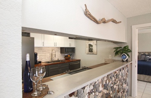 Nazareth Condo | BEST DEAL at the Elysian Beach Resort and 5 stars
