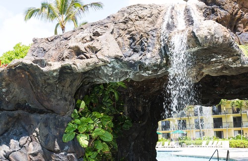 Hanamaulu Apartment | Best Deal in Town gorgeous Kauai beach resort, romantic, fun and yoga "zen"