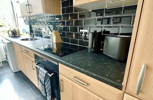 Dumbarton Apartment | Best Dumbarton home, spacious and bright