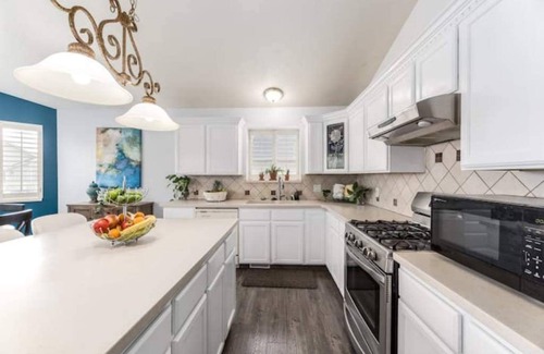Farmington House | Best Elegant Home: Lagoon/Western Sports Park/Skiing Resorts