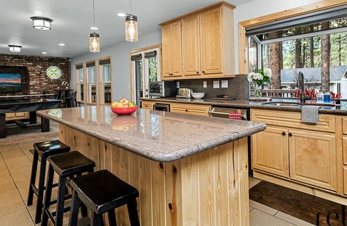 Winter Park House | Best Family Luxury Home in Big Bear Lake. Hot Tub. Firepit. Location!