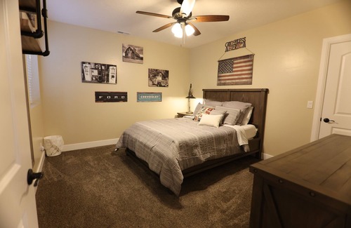 Nephi House | Best Family place to stay in Nephi, UT - Up to 6 Guests - Basement Apartment