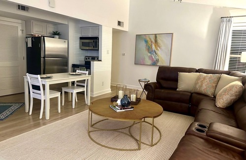 Oxford Condo | Best Game Weekend Location! Walk to the Game! Recently Remodeled 3BR with 4 Beds