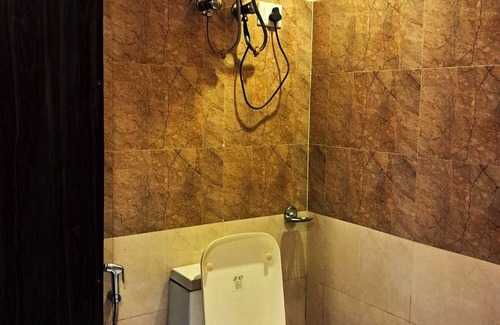 Vasant Kunj Bed & Breakfast | Best hotel in vasant kunj near IGI airport and nearby fortis hospital.