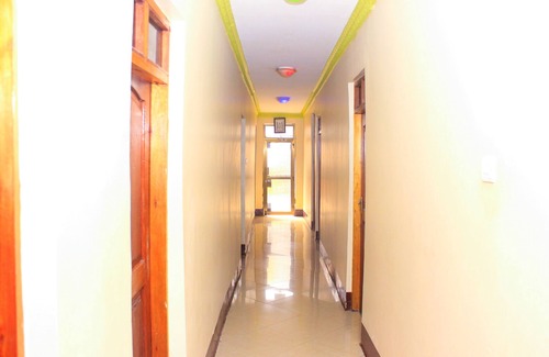 Dar es Salaam House | Best house for the budgeted travelers.
