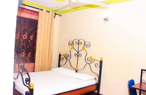 Dar es Salaam House | Best house for the budgeted travelers.
