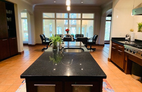 Fond du Lac House | Best House in Wisconsin! Live like a STAR! VRBO Luxury! Huge Bar & Movie Theater