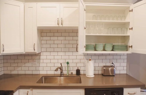 Parkland House | Best House Near PLU. 4br Sleeps 10. Brand New!