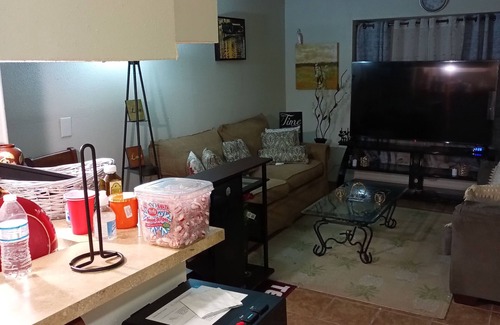 Clodine House | Best Houston Private Townhome