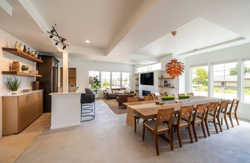 Wenatchee House | Best in Wenatchee. Stay in a 5 Star Spa Style Home!