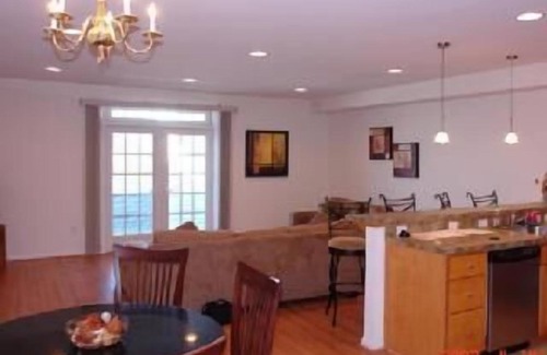 West Wildwood House | Best in Wildwood- Very Spacious 2400sq ft home, 3 1/2 blocks from the beach!