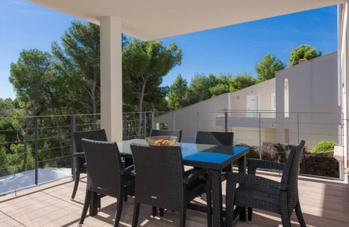 Cove Makarac (Milna) Apartment | Best island vacations