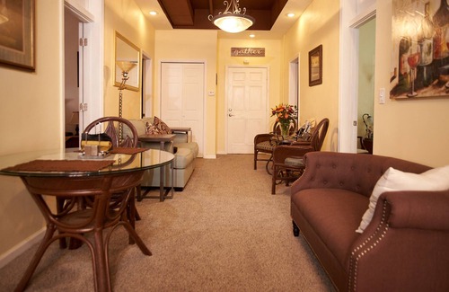 Columbia Apartment | Best kept secret in "The District" Downtown Columbia!
