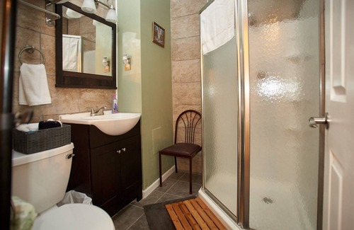 Columbia Apartment | Best kept secret in "The District" Downtown Columbia!