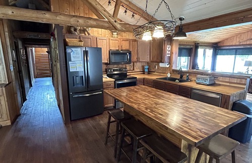 Grand Junction House | Best Lake in Southwest Michigan! Pontoon Boat included. Private beach frontage.
