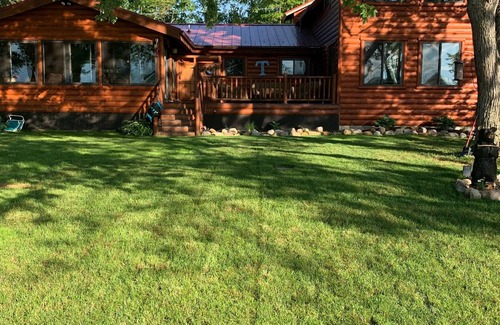 Grand Junction House | Best Lake in Southwest Michigan! Pontoon Boat included. Private beach frontage.