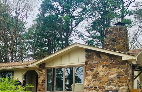 Fairfield Bay House | Best Lake Views, Sleeps 8 Pool, Tennis & Marina