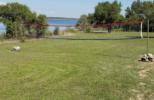 Whitney House | Best Lakefront, Amazing Sunset Home on Lake Whitney