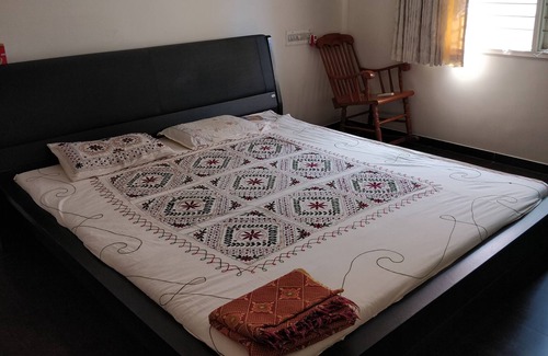Vadodara House | Best located property in center of the city