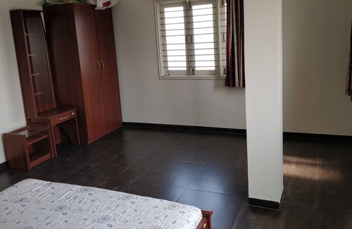 Vadodara House | Best located property in center of the city