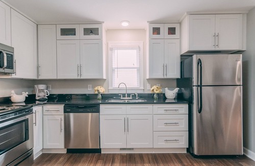 East End House | Best location in East Nash! 1.5 miles to Nissan Stadium and downtown Nashville!n