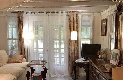 Jamesport House | Best location on North Fork Walk to beaches, town, restaurants, wineries.