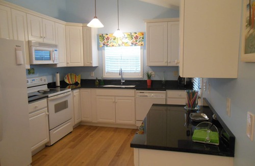 Tranquil Harbour House | Best Location on the Island