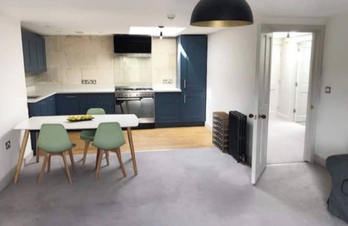 Bath Apartment | Best Location Premium apartment in Prime Central Bath