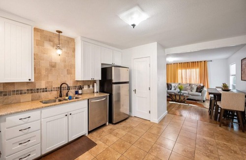 Arlington Heights House | Best Location,Steps to Dickies Arena,Close to TCU!