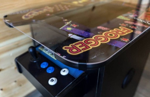 Gatlinburg - Pigeon Forge Cabin | Best Location w/Views, KING Beds, 3 TV Gaming Wall, and Giant Scrabble Board