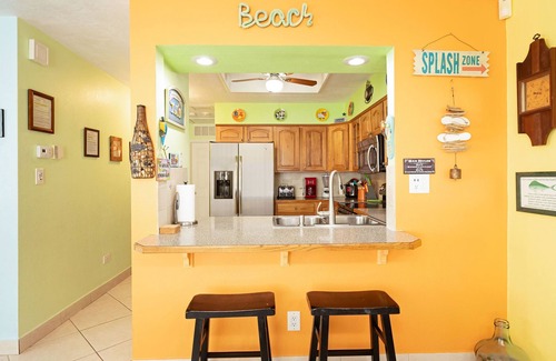 Marathon House | Best Marathon House with Heated Pool and Spa, Boat Dock and Ice Maker