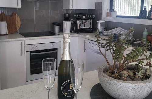 Woollamia House | Best of both worlds- Country and Sea