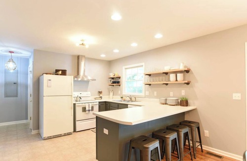 Royal Pines House | Best of the Blue Ridge by AvantStay | A+ Location