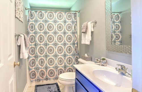 Royal Pines House | Best of the Blue Ridge by AvantStay | A+ Location