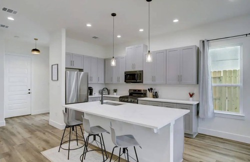 OST - South Union House | Best Place for MDCenter & NRG Stadium-Foam Mattresses and Sofa Bed