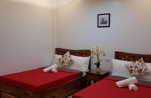Alfonso Bed & Breakfast | Best place for staycation and for wedding preparation or attending events nearby