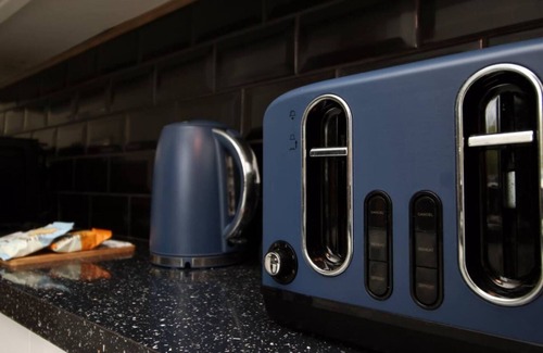 Cribbs Causeway House | Best place to stay in Bristol