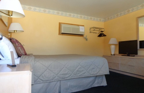 Gunnison Hotel | Best Private Room Near Downtown