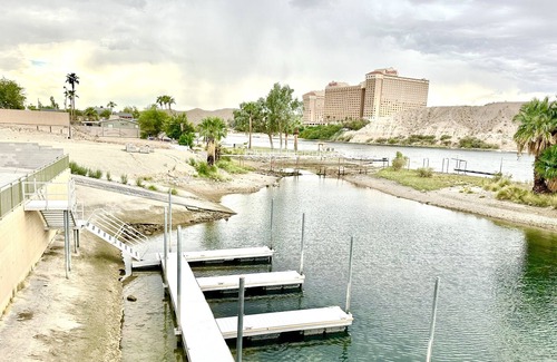 Mohave County Condo | Best Riverfront Condo w/ boat launch, pool, & spa!