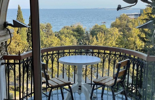 Baku Old Town Apartment | Best sea view